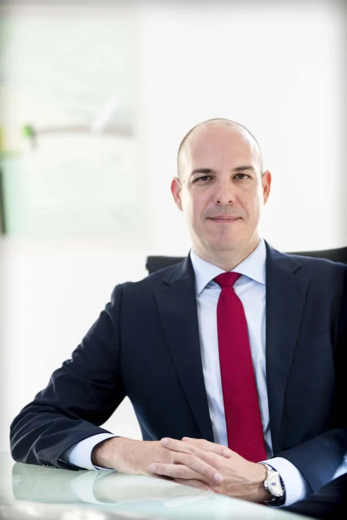Alejandro Hernández Leal